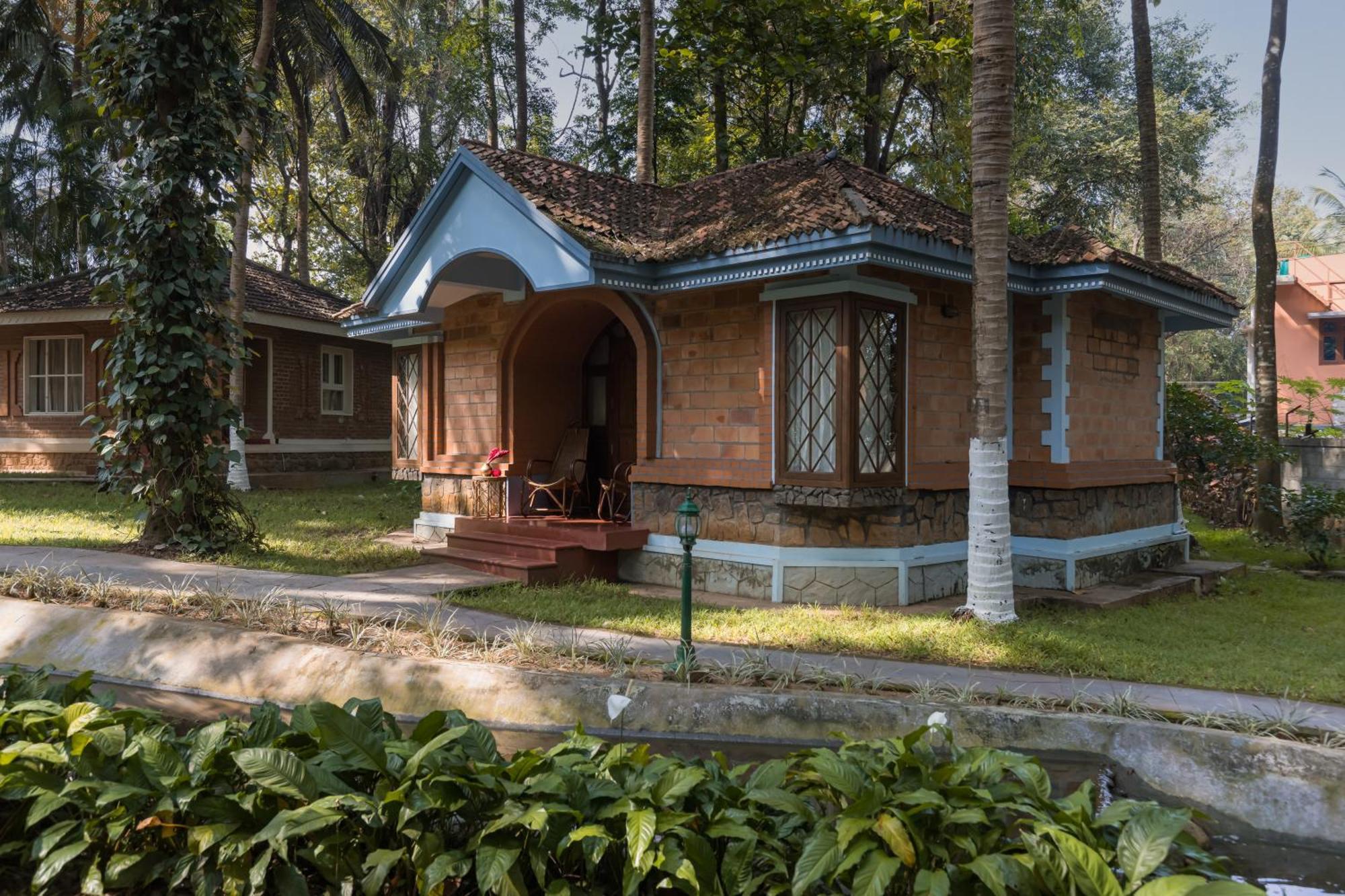 Kairali - The Ayurvedic Healing Village Palakkad Εξωτερικό φωτογραφία