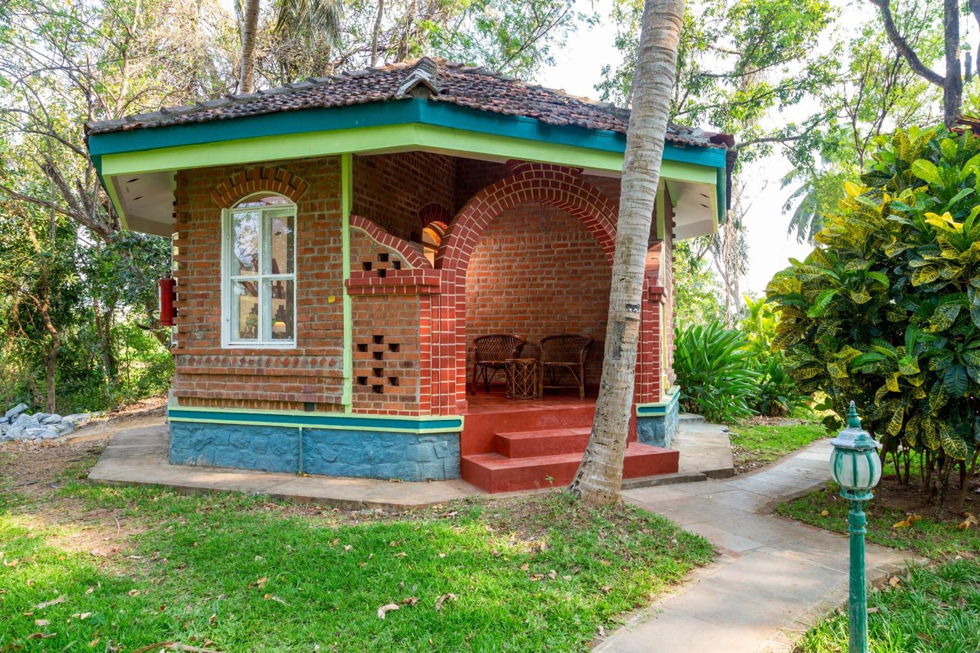 Kairali - The Ayurvedic Healing Village Palakkad Εξωτερικό φωτογραφία