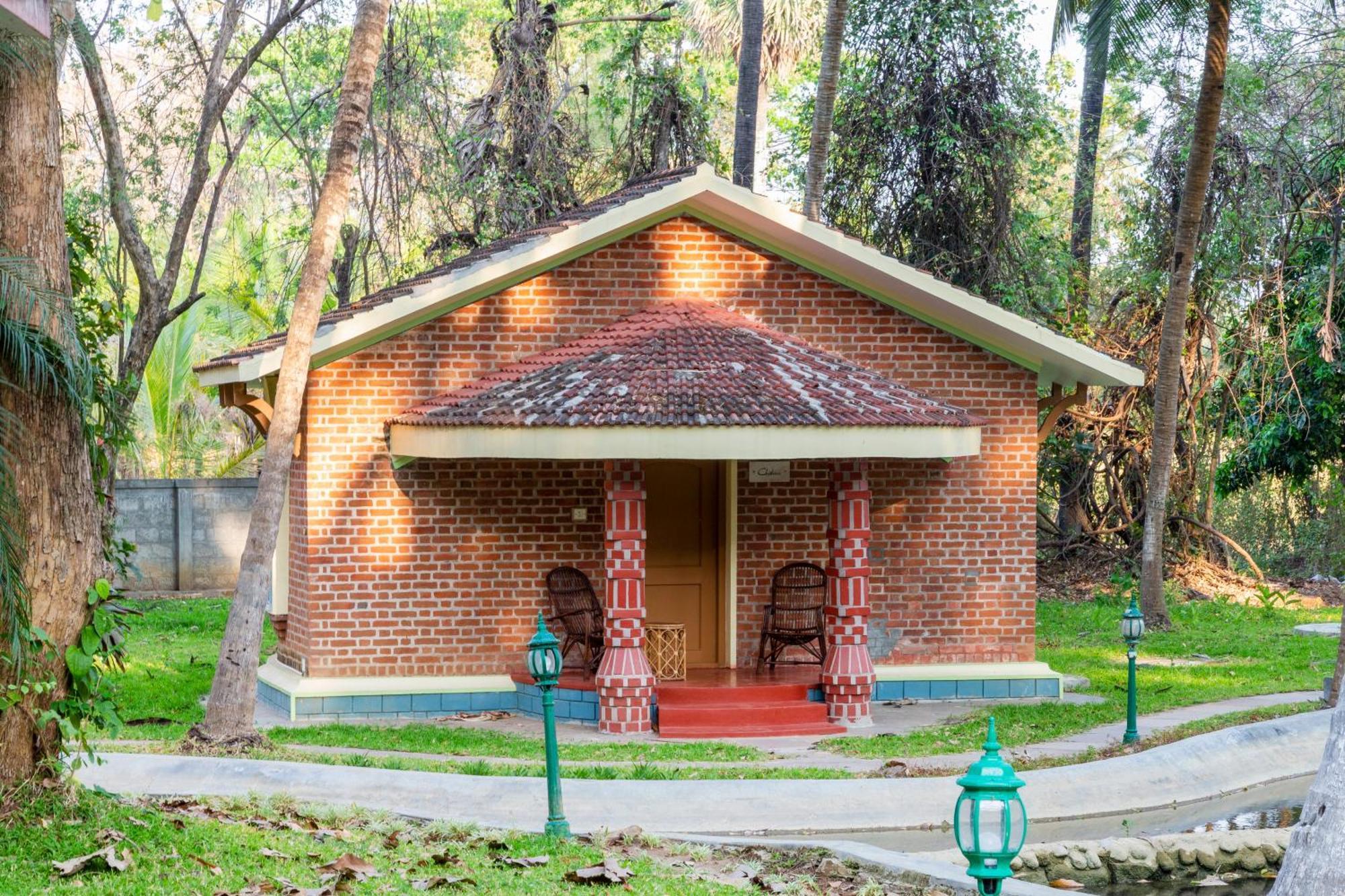 Kairali - The Ayurvedic Healing Village Palakkad Εξωτερικό φωτογραφία