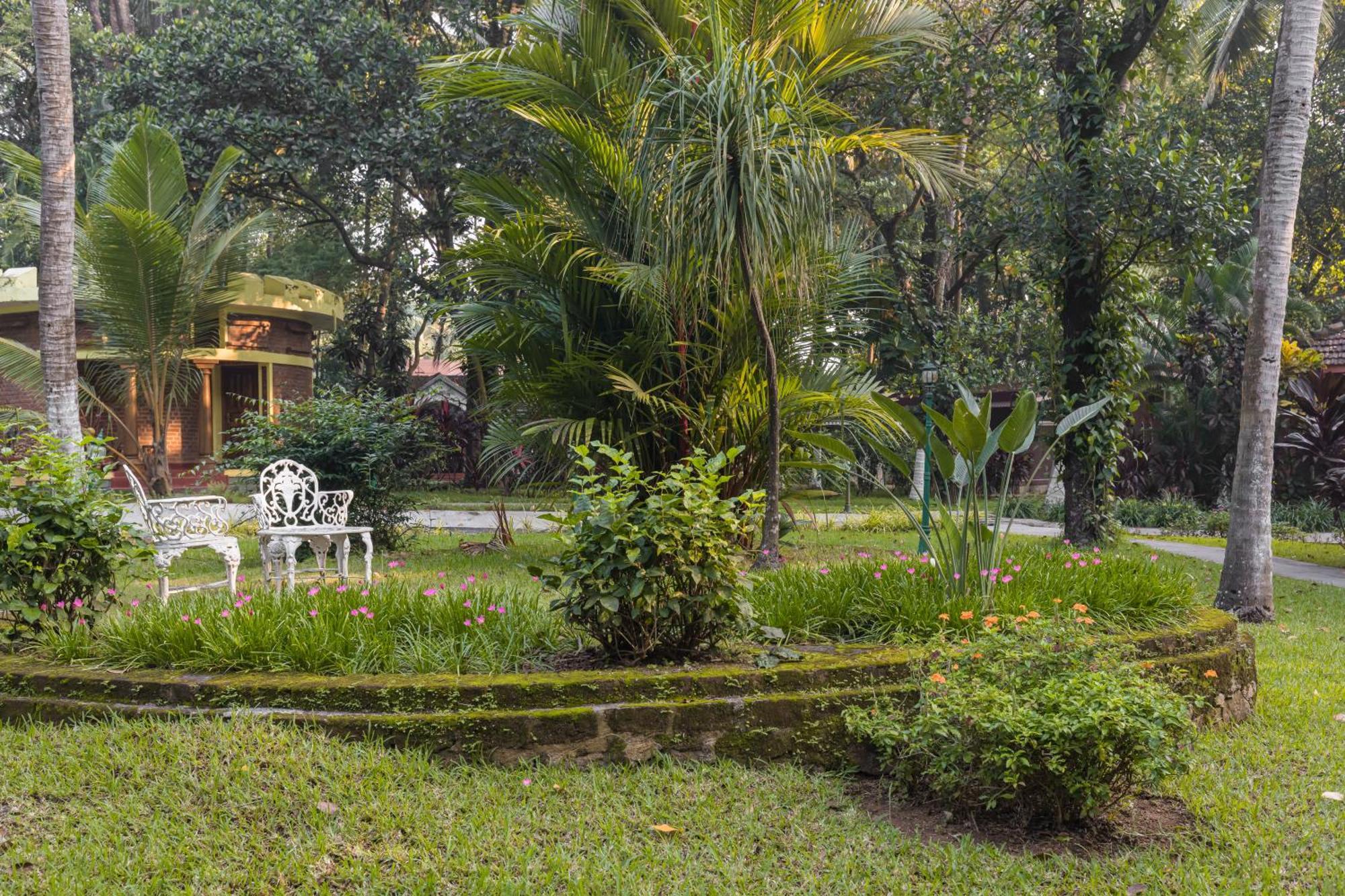 Kairali - The Ayurvedic Healing Village Palakkad Εξωτερικό φωτογραφία