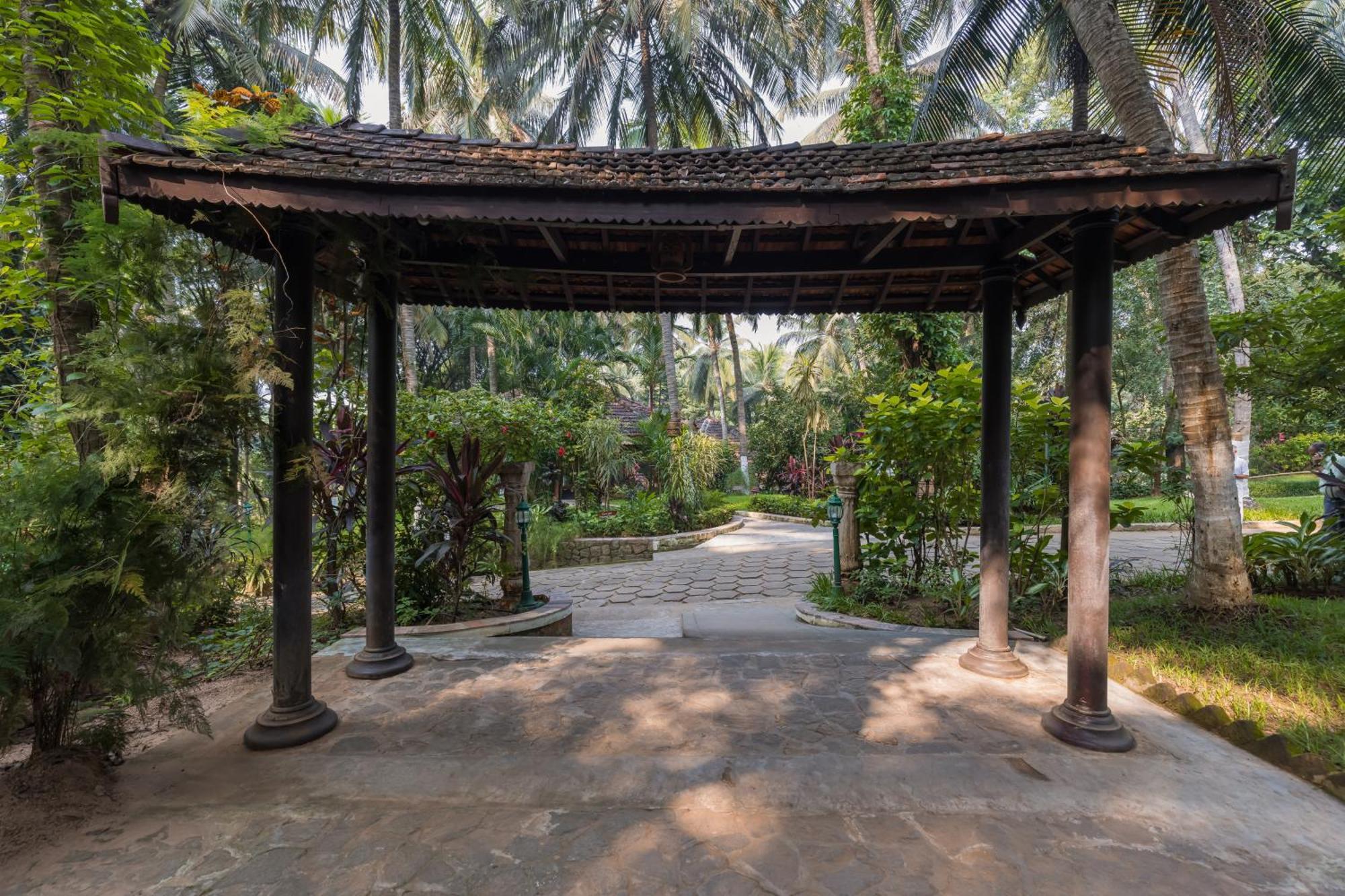 Kairali - The Ayurvedic Healing Village Palakkad Εξωτερικό φωτογραφία